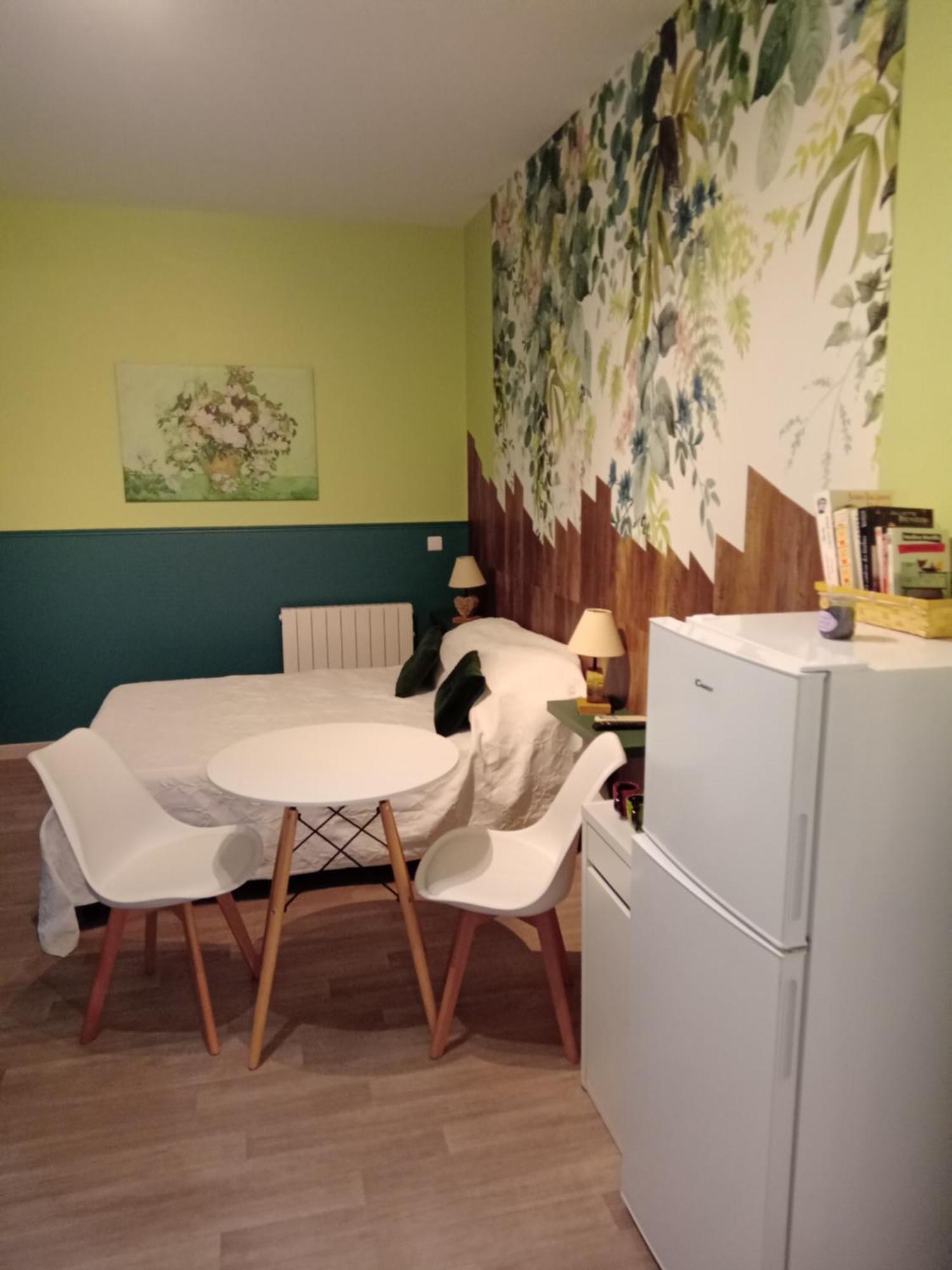 Chez Lulu Hotel Saint-Saturnin-les-Apt Luaran gambar